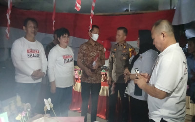 Kunjungan Oleh Pj. Bupati Bolaang Mongondow di Stand-Stand Sekolah Termasuk Stand SD Kristen V Inobonto I